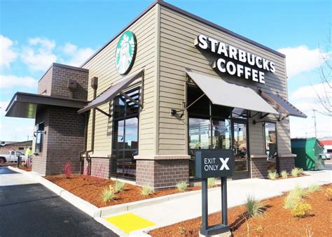 drive thru starbucks near me|starbucks near me that delivers.